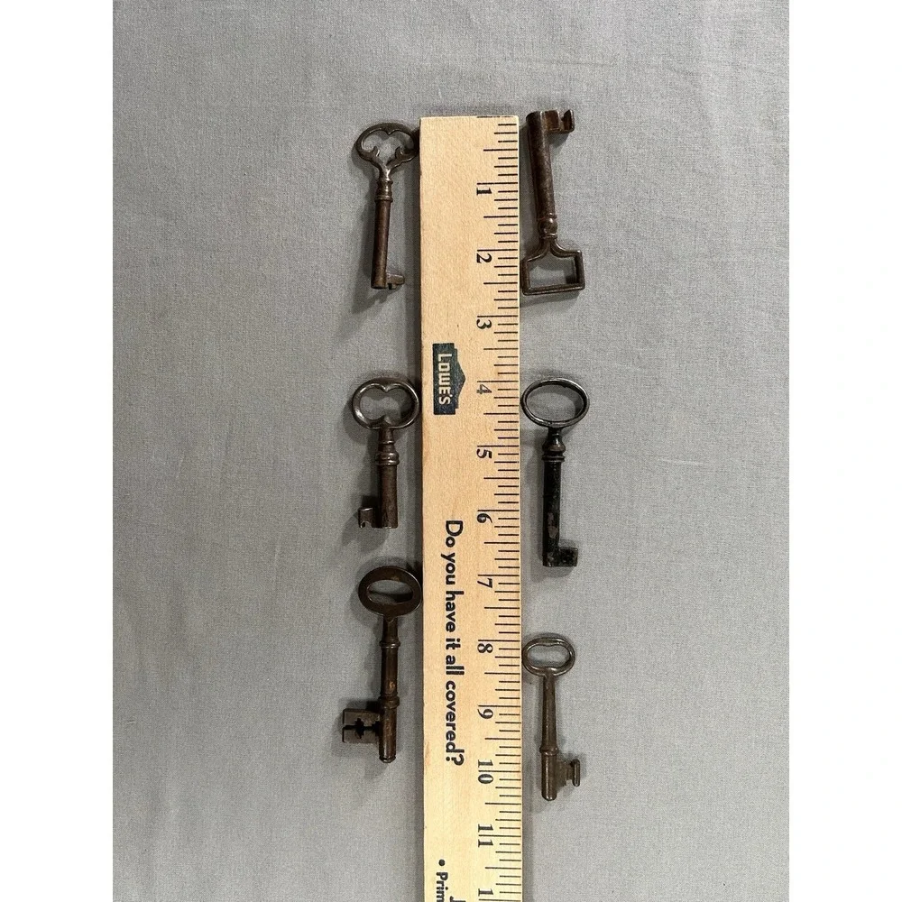 N/A vintage skeleton